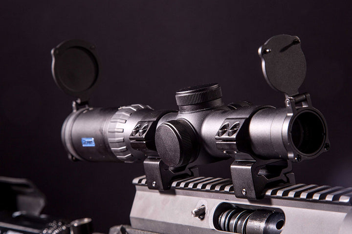 Hawke XB30 Pro mounted on SAR-12C close-up